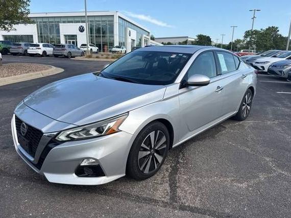 NISSAN ALTIMA 2019 1N4BL4EV5KC256802 image
