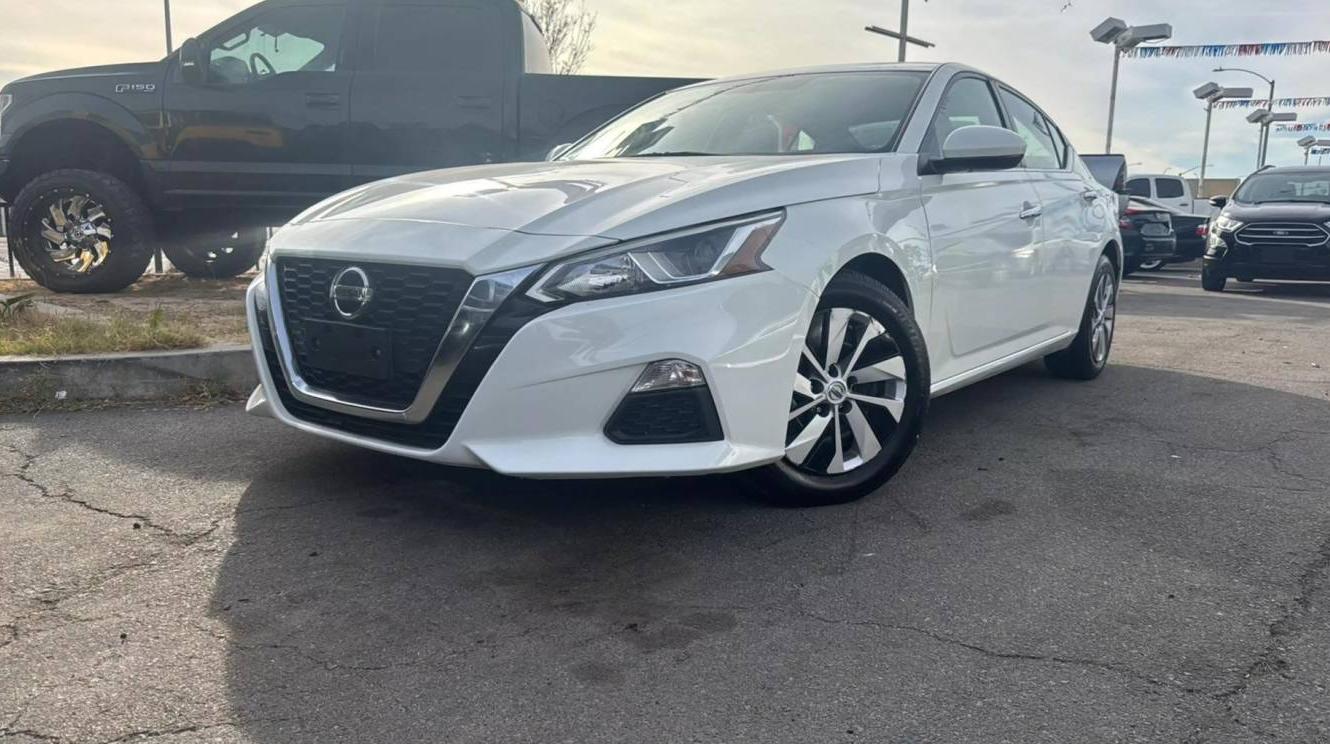 NISSAN ALTIMA 2019 1N4BL4BV8KC233793 image