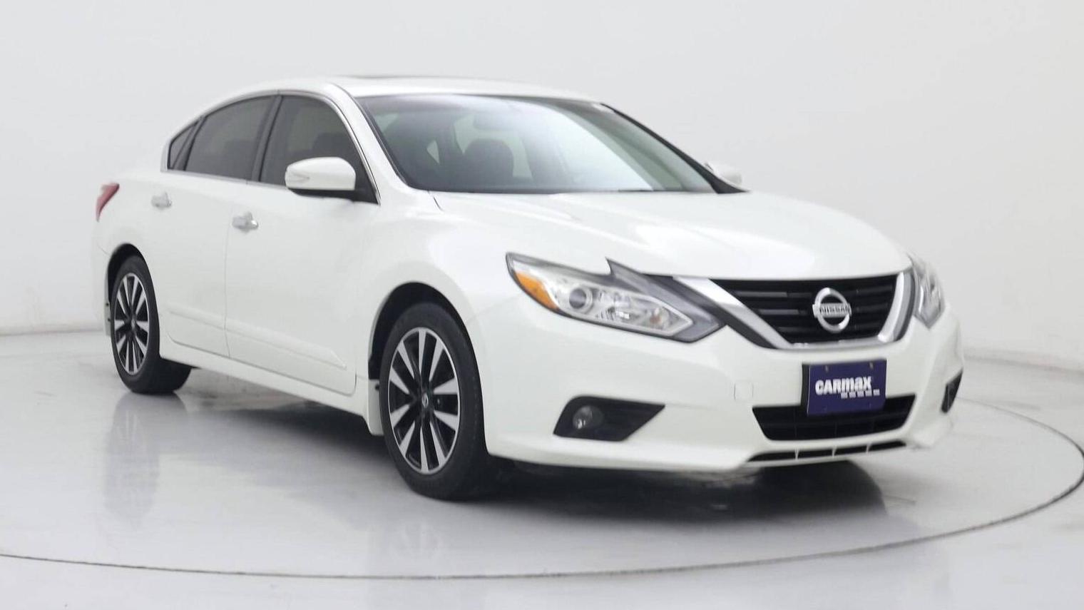 NISSAN ALTIMA 2018 1N4AL3AP1JC136698 image