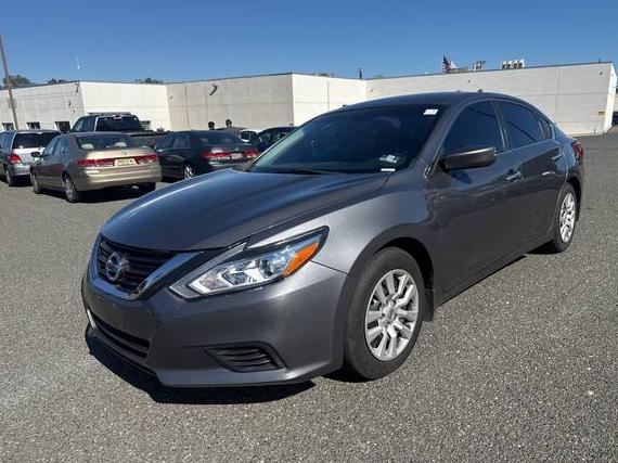 NISSAN ALTIMA 2018 1N4AL3APXJC285448 image
