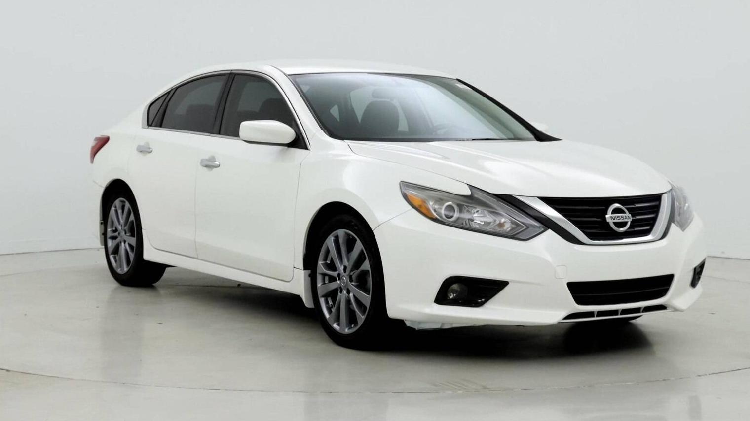 NISSAN ALTIMA 2018 1N4AL3AP7JC283141 image