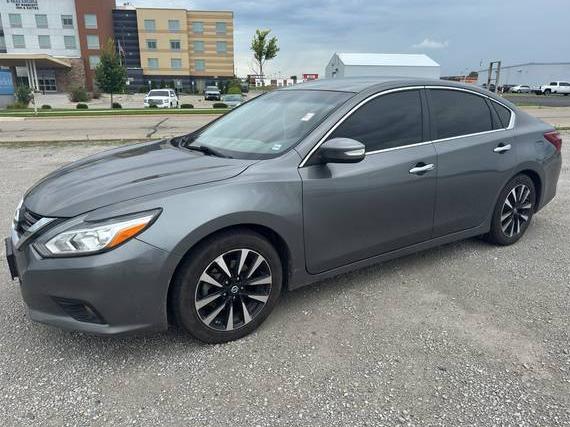 NISSAN ALTIMA 2018 1N4AL3AP5JC207675 image