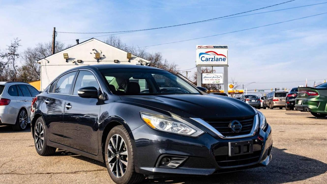 NISSAN ALTIMA 2018 1N4AL3AP0JC149474 image