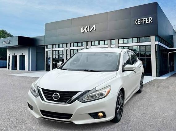 NISSAN ALTIMA 2018 1N4AL3AP0JC119200 image