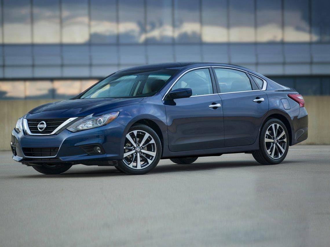 NISSAN ALTIMA 2018 1N4AL3AP4JC209109 image