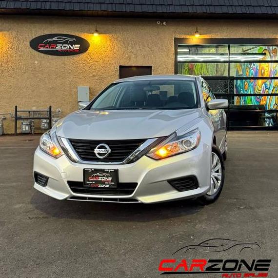 NISSAN ALTIMA 2018 1N4AL3AP4JC128420 image