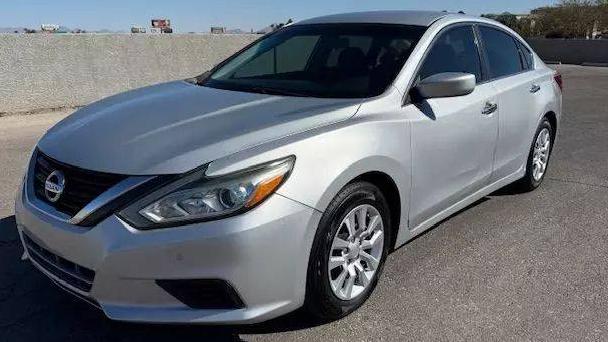 NISSAN ALTIMA 2018 1N4AL3AP3JC102343 image