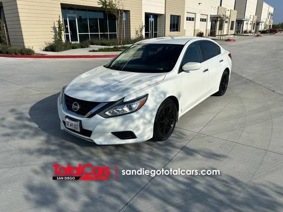 NISSAN ALTIMA 2018 1N4AL3AP5JC245004 image