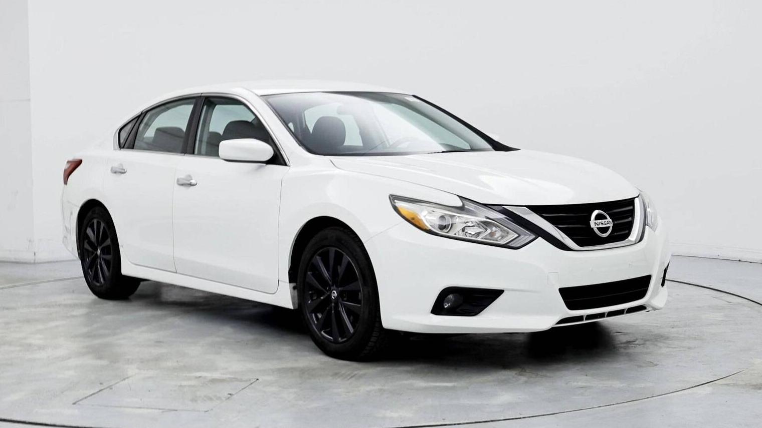 NISSAN ALTIMA 2018 1N4AL3AP2JC248863 image