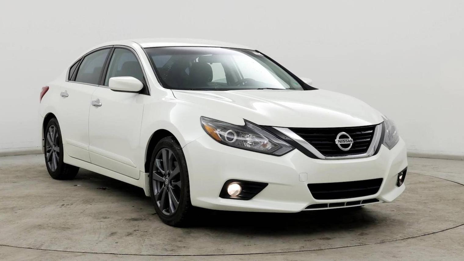 NISSAN ALTIMA 2018 1N4AL3AP0JC274894 image