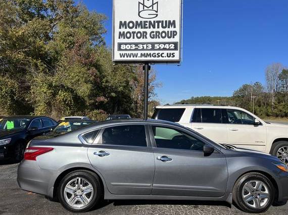 NISSAN ALTIMA 2018 1N4AL3AP9JC275722 image