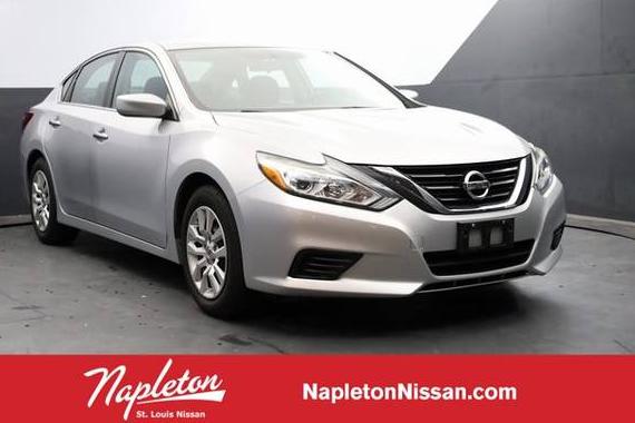 NISSAN ALTIMA 2018 1N4AL3AP7JC296410 image