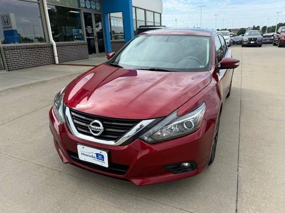 NISSAN ALTIMA 2018 1N4AL3AP2JC141568 image