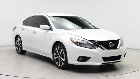 NISSAN ALTIMA 2017 1N4AL3AP5HC496860 image