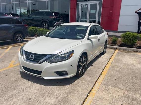 NISSAN ALTIMA 2017 1N4AL3AP0HC122446 image