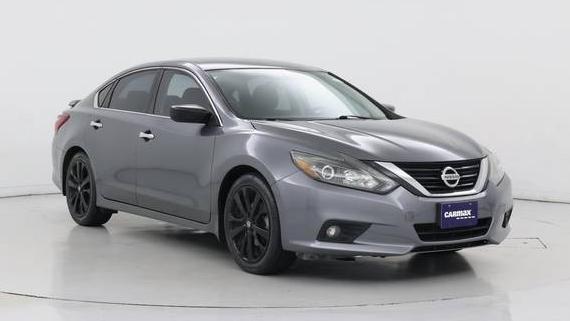 NISSAN ALTIMA 2017 1N4AL3AP9HC257716 image