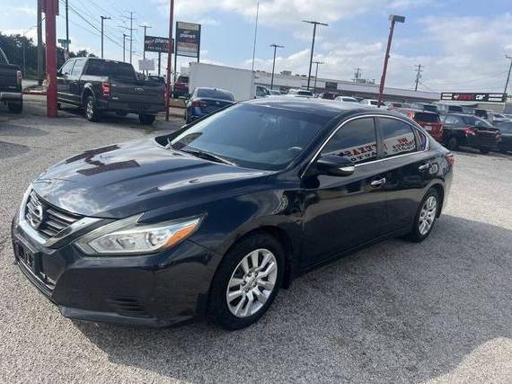 NISSAN ALTIMA 2017 1N4AL3AP7HC259299 image