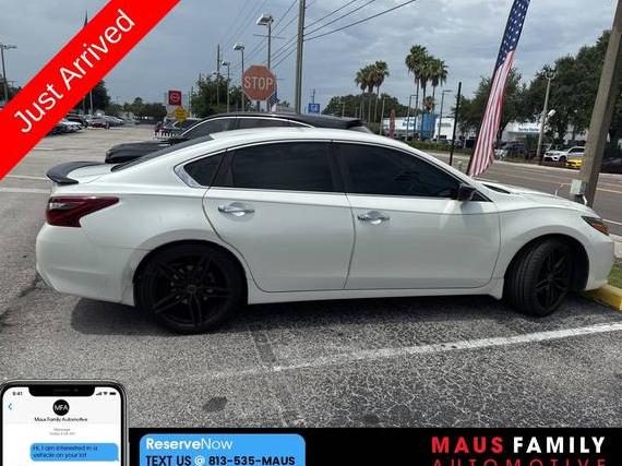 NISSAN ALTIMA 2017 1N4AL3AP1HC277362 image