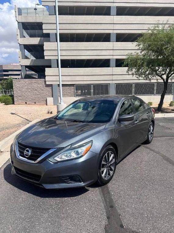 NISSAN ALTIMA 2017 1N4AL3AP4HC289070 image