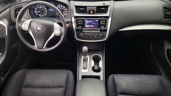 NISSAN ALTIMA 2017 1N4AL3APXHC153462 image