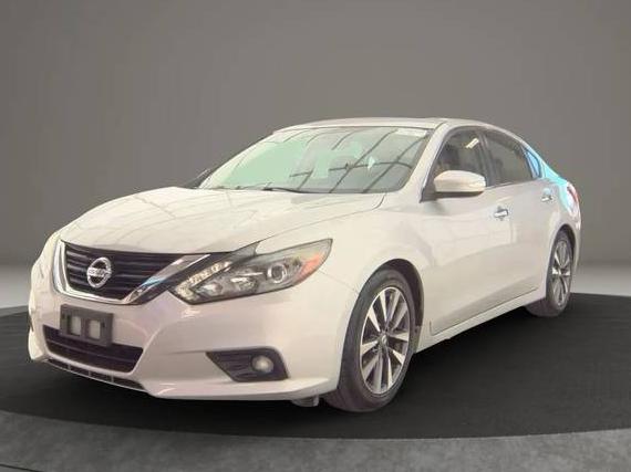 NISSAN ALTIMA 2017 1N4AL3AP3HC290825 image