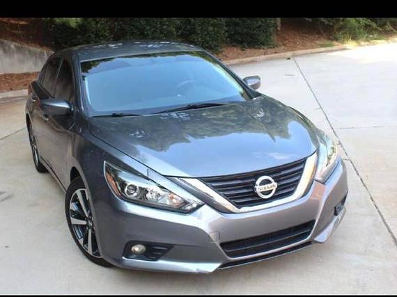NISSAN ALTIMA 2017 1N4AL3AP8HC124946 image