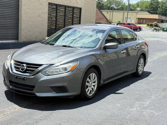 NISSAN ALTIMA 2017 1N4AL3APXHC111826 image
