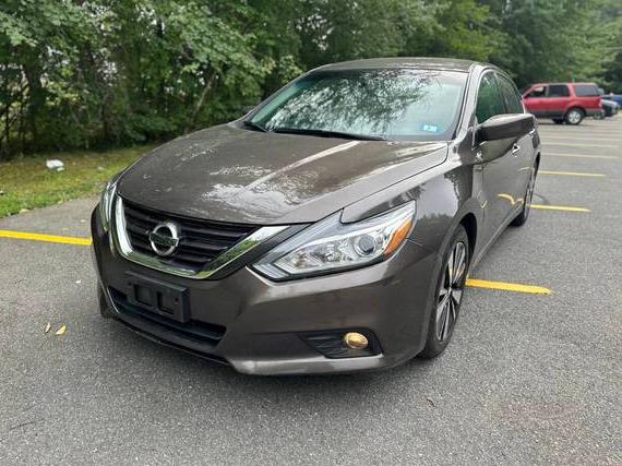 NISSAN ALTIMA 2017 1N4AL3AP6HC152731 image