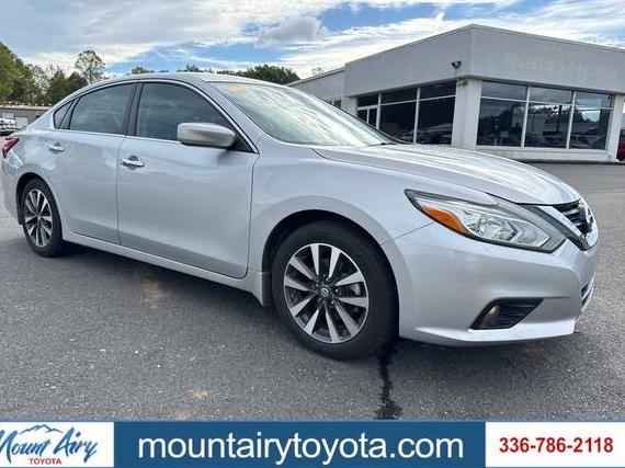 NISSAN ALTIMA 2017 1N4AL3AP7HC479137 image