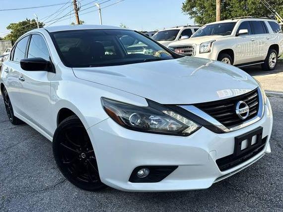 NISSAN ALTIMA 2017 1N4AL3AP1HC280827 image