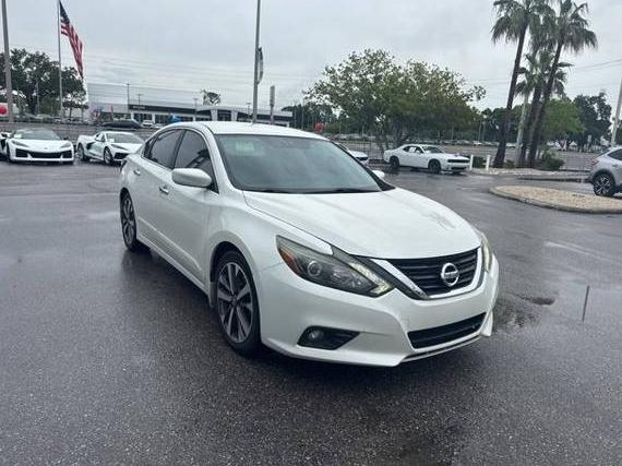 NISSAN ALTIMA 2017 1N4AL3APXHC155910 image