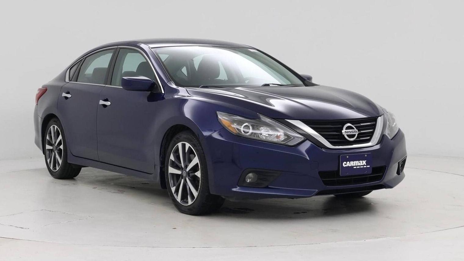 NISSAN ALTIMA 2017 1N4AL3AP6HC236094 image