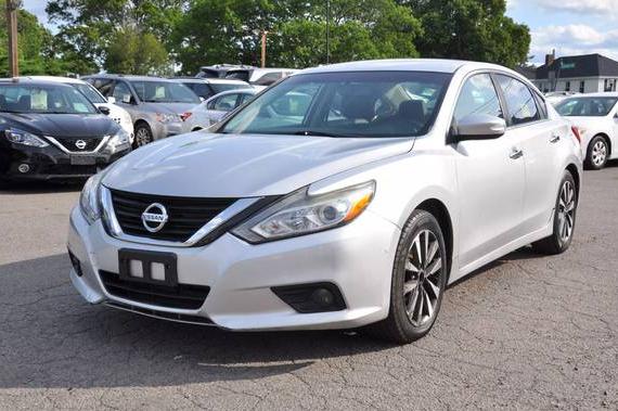 NISSAN ALTIMA 2017 1N4AL3AP7HC243135 image