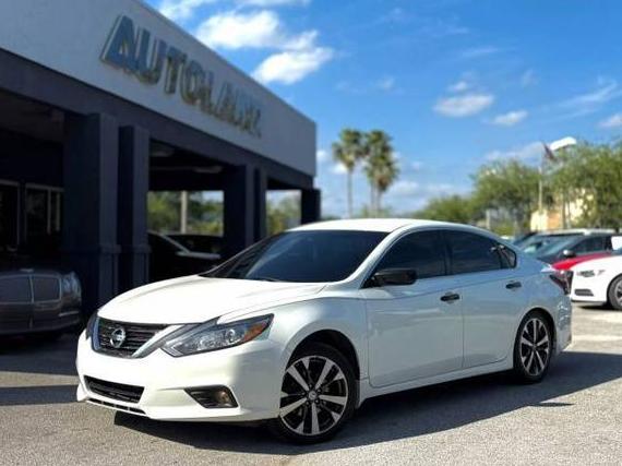 NISSAN ALTIMA 2017 1N4AL3AP3HC162360 image