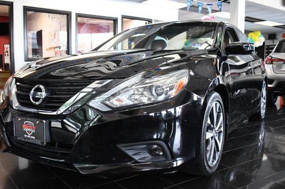 NISSAN ALTIMA 2017 1N4AL3AP8HN358783 image