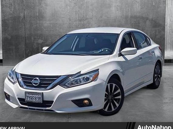 NISSAN ALTIMA 2017 1N4AL3AP4HC243903 image