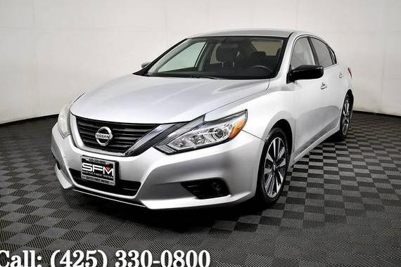 NISSAN ALTIMA 2017 1N4AL3AP8HC110562 image