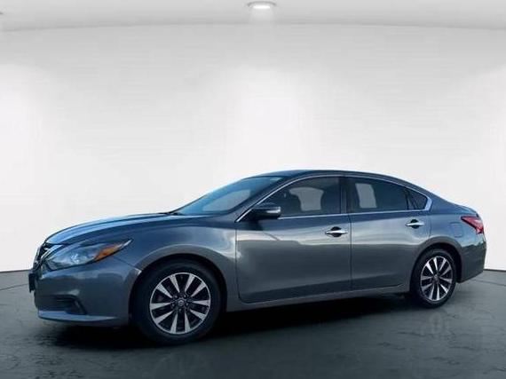 NISSAN ALTIMA 2017 1N4AL3AP7HC214573 image