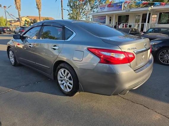 NISSAN ALTIMA 2017 1N4AL3AP2HN327089 image