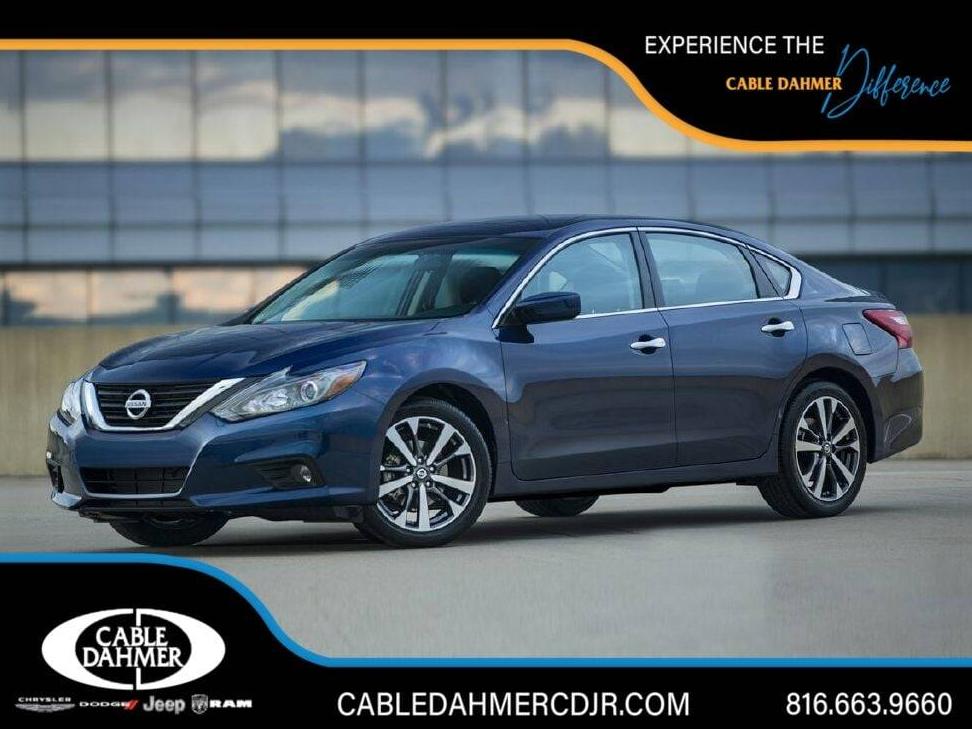 NISSAN ALTIMA 2017 1N4AL3AP8HC196097 image