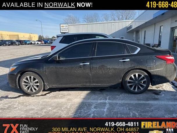 NISSAN ALTIMA 2017 1N4AL3AP3HN323455 image