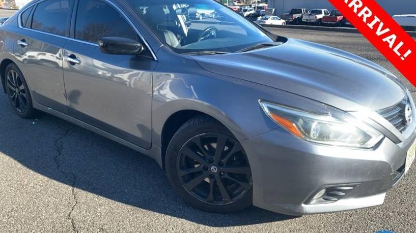 NISSAN ALTIMA 2017 1N4AL3AP3HC481774 image