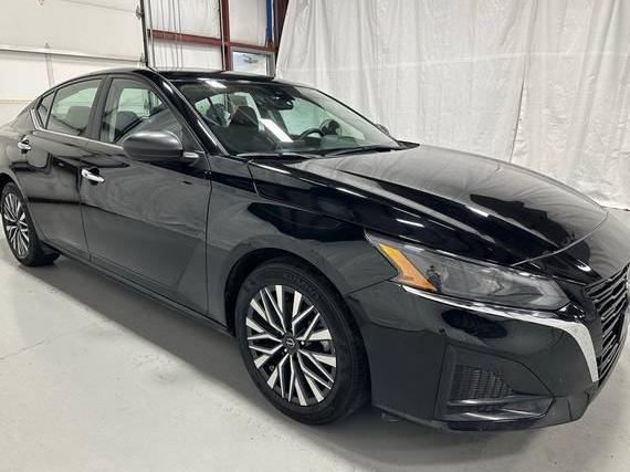 NISSAN ALTIMA 2024 1N4BL4DVXRN371556 image