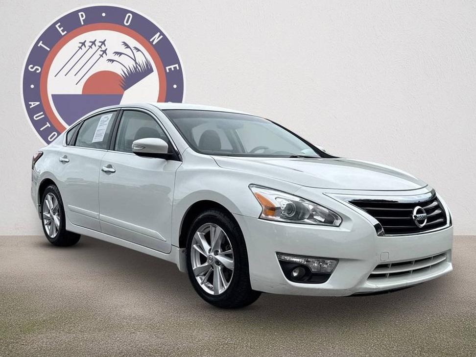 NISSAN ALTIMA 2014 1N4AL3AP1EN337284 image