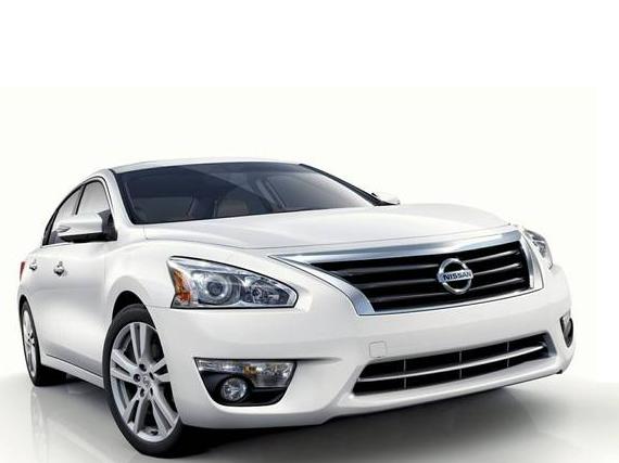 NISSAN ALTIMA 2015 1N4AL3AP3FC232260 image