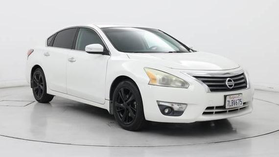 NISSAN ALTIMA 2015 1N4AL3AP2FN403942 image
