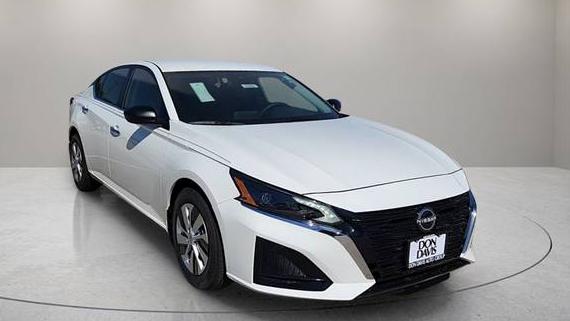 NISSAN ALTIMA 2025 1N4BL4BV6SN301173 image