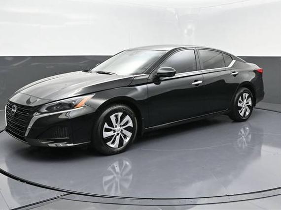 NISSAN ALTIMA 2025 1N4BL4BV2SN326409 image