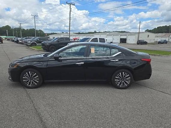 NISSAN ALTIMA 2025 1N4BL4DV2SN330926 image