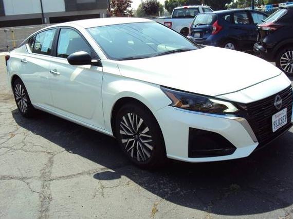 NISSAN ALTIMA 2025 1N4BL4DV6SN374055 image